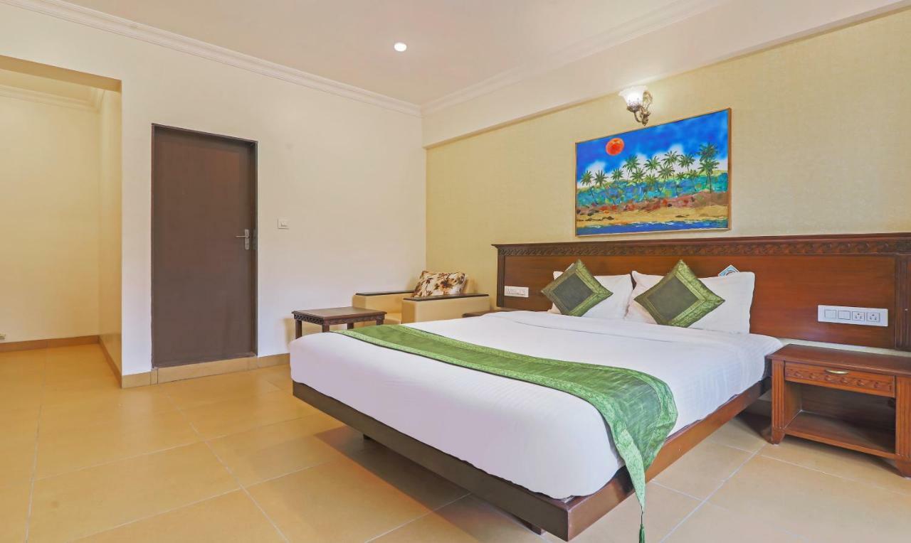 Treebo Premium Dona Eliza, 700 Metres From Calangute Beach Εξωτερικό φωτογραφία