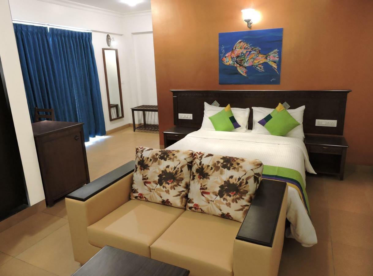 Treebo Premium Dona Eliza, 700 Metres From Calangute Beach Εξωτερικό φωτογραφία