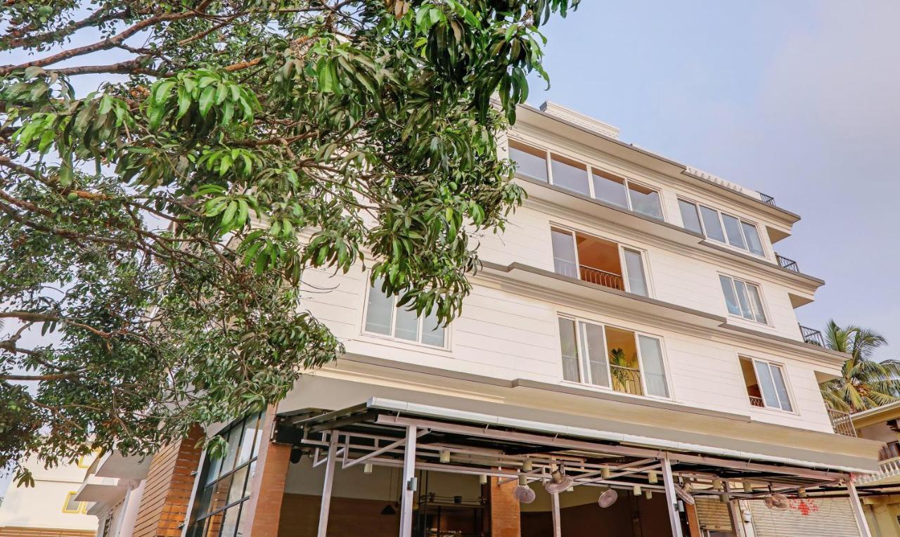 Treebo Premium Dona Eliza, 700 Metres From Calangute Beach Εξωτερικό φωτογραφία